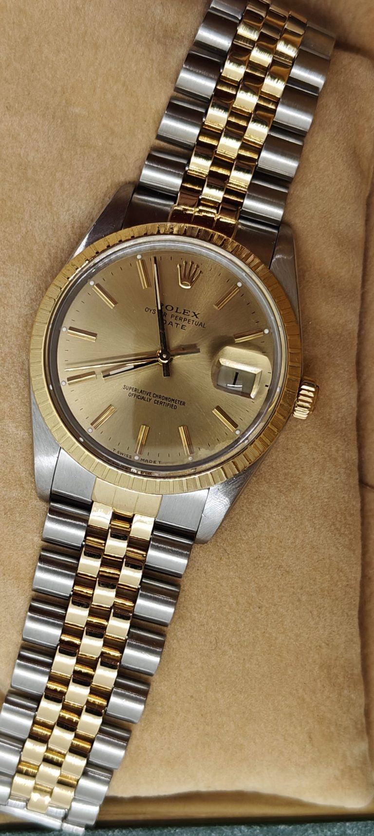 Rolex Oyster Perpetual Date Gold Automatic Men’s Watch